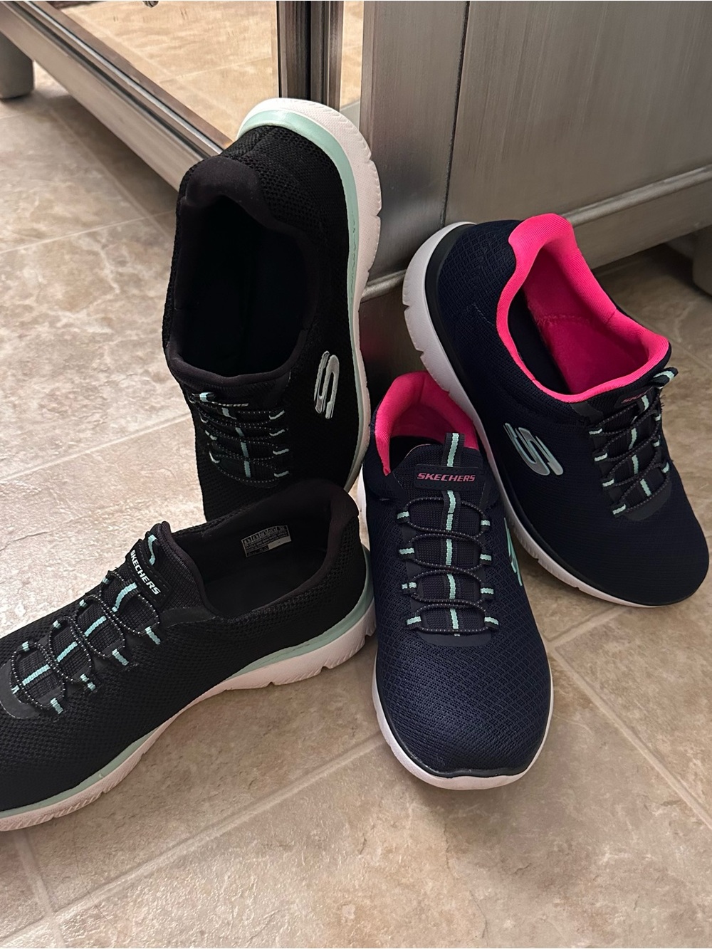 *SET OF 2* sketchers. Slip on sneakers. Sketchers. Size 8.5. Size 9
